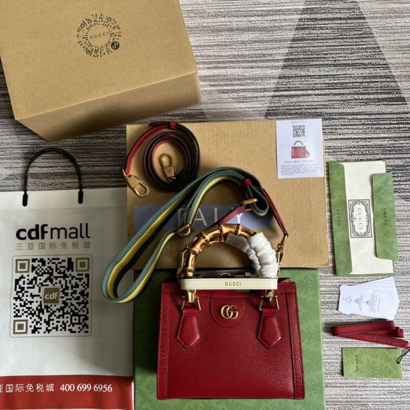Gvc*1 tote bags